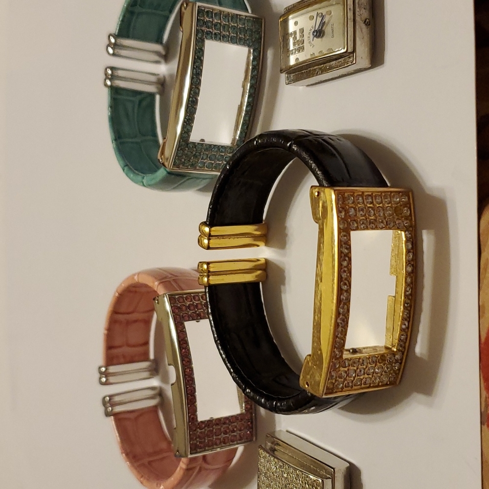 Real Collectibles by Adrienne Arpel Convertible Bangle Watch/Bracelet Cuff style - Picture 7 of 12